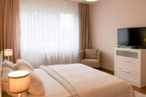 FilinHome Pionirska Parkview Suite
